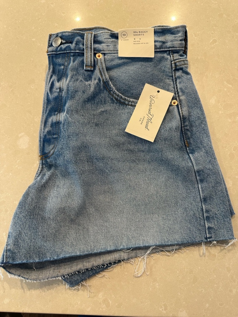 NWT Women’s Mid-Rise 90’s baggy Light Blue Denim Shorts size 10 4” inseam - Picture 5 of 6